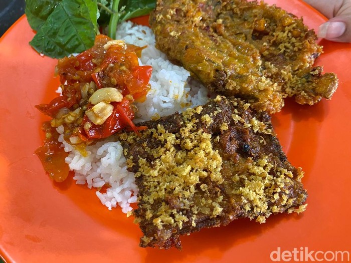 Warung Nasi Cipunjur: Gurih Nagih! Ada 37 Lauk Prasmanan Sunda yang Sedap di Depok
