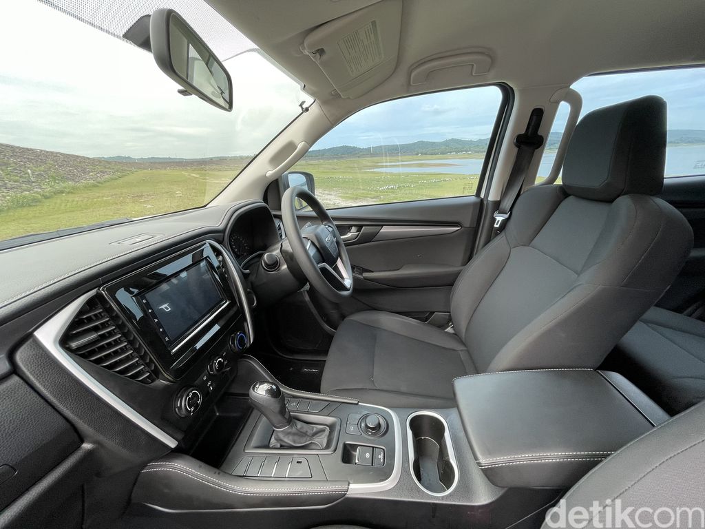 All New Isuzu mu-X All New Isuzu mu-X