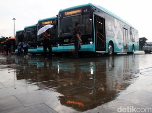 Resmikan Bus Listrik, Anies: Solusi Dari 2 Masalah DKI