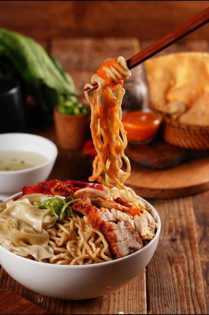 Bakmi babi enak di PIK bisa mampir di Bakmi Palu