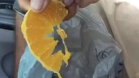 Punya cara yang unik dan estetik, di tangan netizen ini sebuah cabai bisa disulap menjadi unik. Lihat saja, cabai hijau ini tampak seperti gurita. Foto: Instagram/wkwkland_real