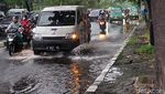 Drainase Buruk, Air Meluap ke Jalan Soekarno Hatta Bandung