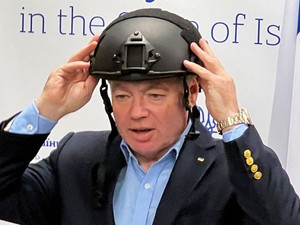 Bantuan Helm Israel Bikin Ukraina Jengkel