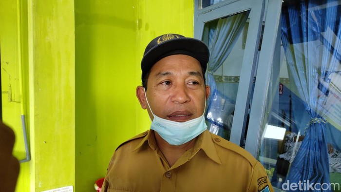 Kaur Kesra Desa Pojok, Suhudi,