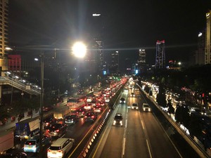 Lalin Tol Semanggi Arah Cawang Macet Usai Jakarta Diguyur Hujan