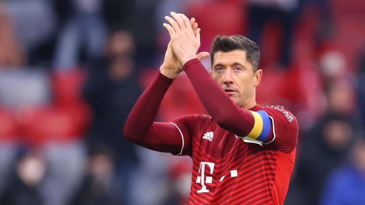 Robert Lewandowski tak mau bertahan di Bayern Munich. (Foto: Getty Images/Alex Grimm)