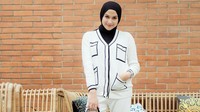 Kini, setelah memiliki tiga anak, Nina Zatulini lebih fokus dengan perkembangan buah hatinya itu. Foto: Instagram Nina Zatulini
