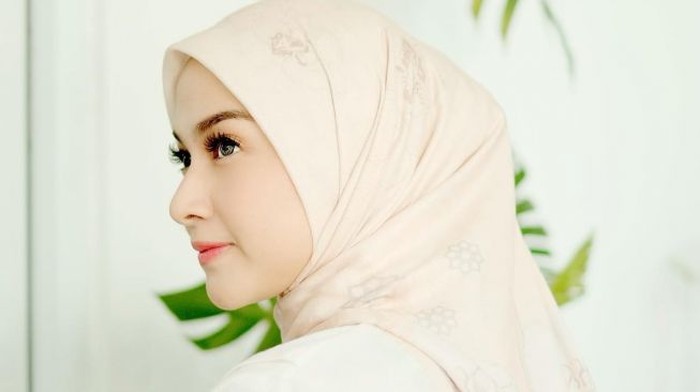 Nina Zatulini Nina Zatulini