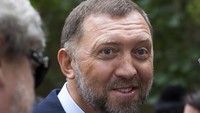 Ketika Presiden Putin berkuasa, Oleg Deripaska luar biasa kaya, hartanya mencapai $28 miliar - tetapi sekarang ia diduga hanya bernilai $3 miliar (Rp2,1 triliun). (AP Photo/Alexander Zemlianichenko).