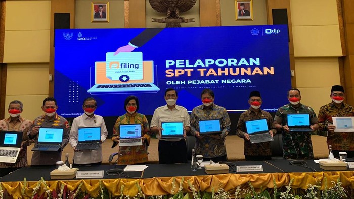 Para Menteri Lapor SPT