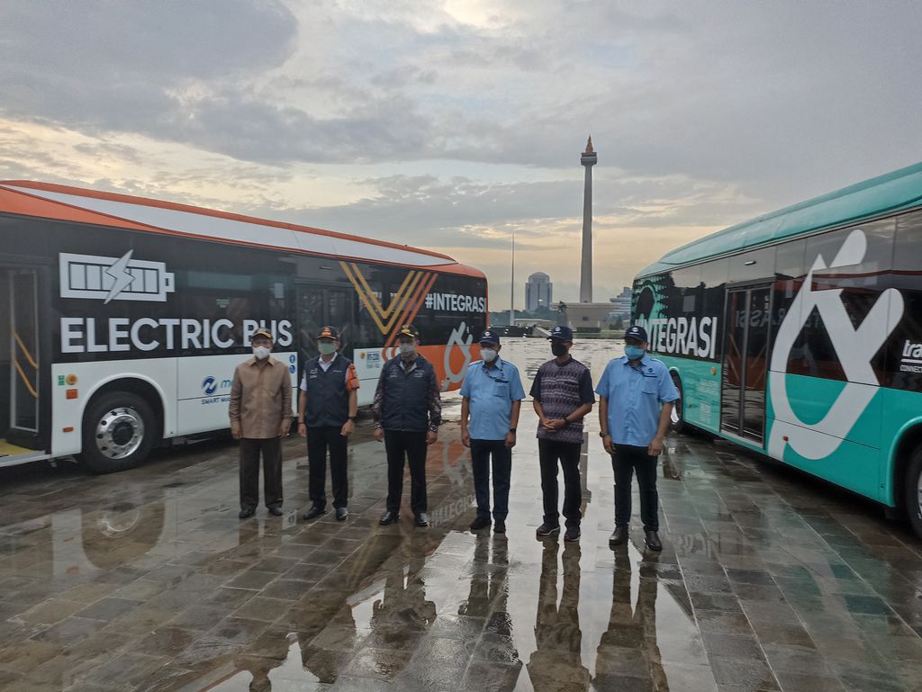 Peluncuran bus listrik TransJakarta