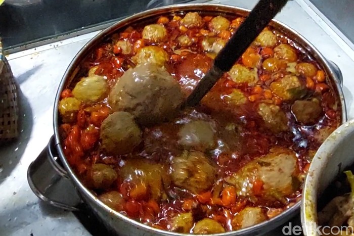 Pentol Ceker Begal, kuliner pedas di Bandung