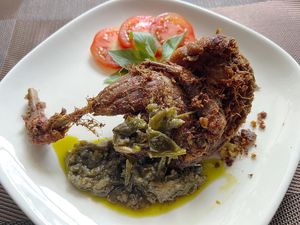 Catat! Ini 5 Bebek Goreng Jumbo yang Gurihnya Kebangetan!