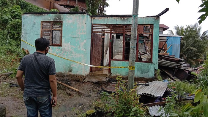Rumah FK, tersangka pembunuhan kekasihnya secara sadis. (Trisno Mais/detikcom)