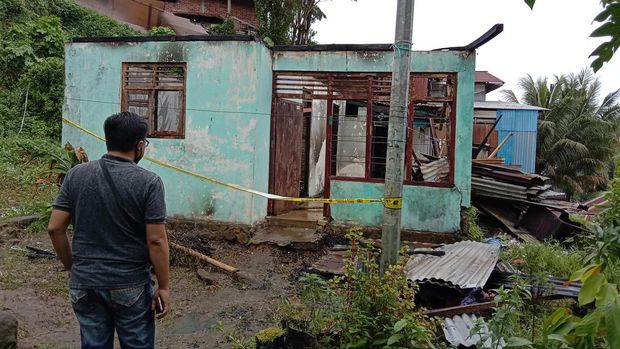 Rumah FK, tersangka pembunuhan kekasihnya secara sadis. (Trisno Mais/detikcom)