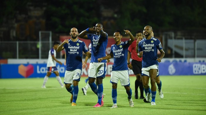 Selebrasi pemain Persib Bandung.