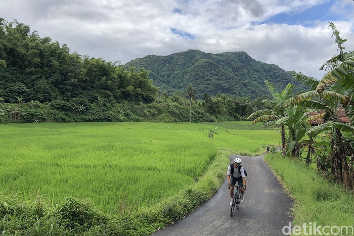 Tipis-tipis Gowes Recovery Melewati Cibodas, Bandung Tipis-tipis Gowes Recovery Melewati Cibodas, Bandung