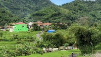 Bentang alam Cibodas yang berbukit dengan jalan relatif baik menjadikan rute ini menjadi favorit para goweser dari Bandung maupun luar kota.