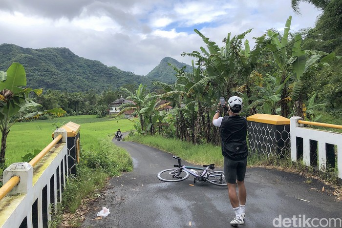 Tipis-tipis Gowes Recovery Melewati Cibodas, Bandung Tipis-tipis Gowes Recovery Melewati Cibodas, Bandung