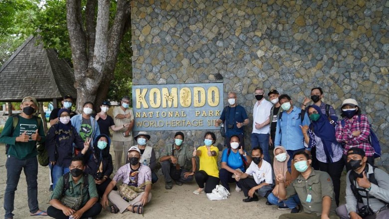 UNESCO dan IUCN di Taman Nasional Komodo UNESCO dan IUCN di Taman Nasional Komodo