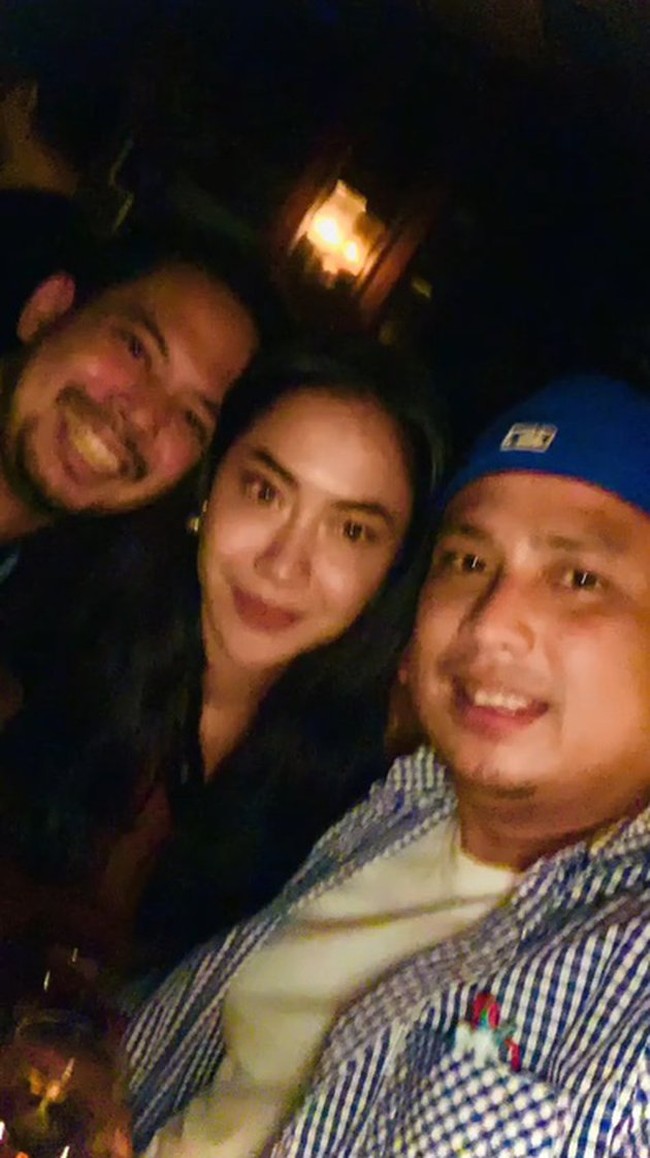 Tak hanya Adilla Dimitri yang terlihat beberapa kali mengungah kebersamaan dan kemesraannya dengan Baby Jovanca ke Instagram. Baby Jovanca pu demikian. Baby sempat mengunggah foto mesra bersama Adilla dan memberikan emoji hati di kolom keterangan unggahannya itu. Foto: Instagram