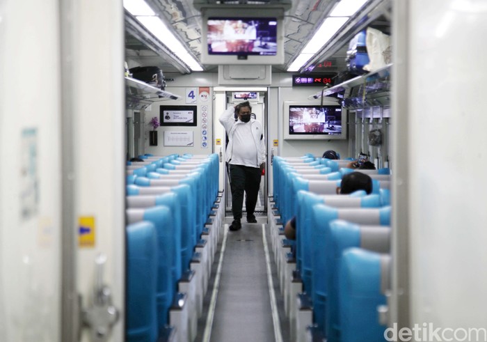 Aturan Naik Kereta Api Terbaru Maret 2022, Tanpa Tes PCR-Antigen