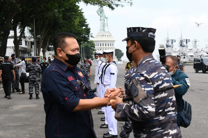 Bertemu Panglima Komando Armada II TNI AL, Bamsoet Harap Indonesia Sebagai Poros Maritim Dunia Segera Terwujud
