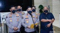 Pihak kepolisian memberikan keterangan jika Doni Salmanan langsung ditahan usai menjadi tersangka. Foto: Noel/detikHOT