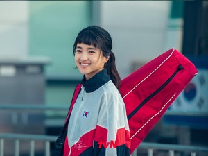Debar-debar Asmara Na Hee Do ke Back Yi Jin