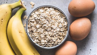 Menu Sarapan Sehat ala Dokter, Oatmeal Aneka Topping Jadi Andalan!