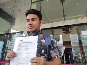 Istri Bikin Himne-Mars KPK, Firli Bahuri Dilaporkan ke Dewas