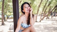 Jennifer Maje merupakan seorang influencer yang aktif di Instagram dan YouTube lewat acara berjudul Obrolan Selimut. (Foto: dok. Instagram @jennifer.maje) 