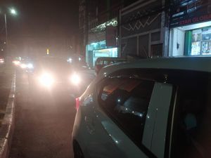 Pabrik Sepatu di Sidoarjo Terbakar, Arus Lalin Wadungasri Macet Total