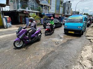 DPRD Sulsel Minta Pemprov Segera Perbaiki Jalan Antang Rusak Bak Kubangan