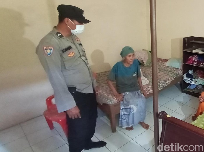 Kondisi terkini Sutikah yang tinggal di rumah saudaranya di Desa Mejobo, Kudus, Rabu (9/3/2022).
