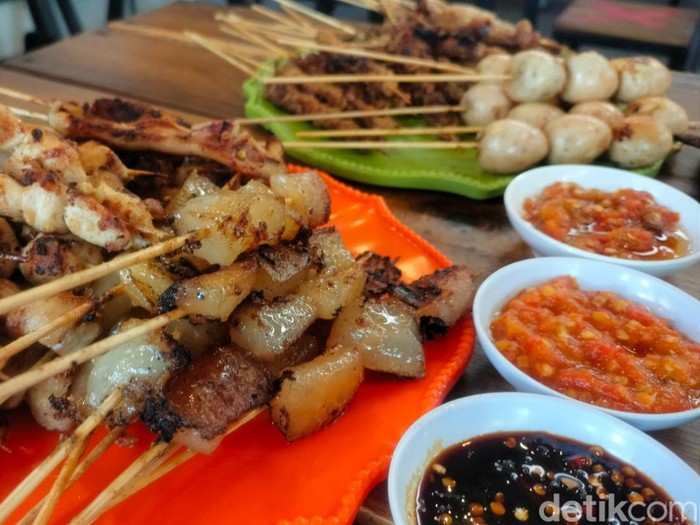 Kuliner di Sate Saterasna Bandung