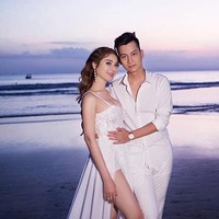 Sebelum perceraiannya tampak kehidupan mereka begitu membahagiakan. Tak heran jika Khanh Chi mengaku masih galau sampai saat ini setelah beberapa bulan perceraiannya. Foto: dok. Facebook/Lam Khanh Chi