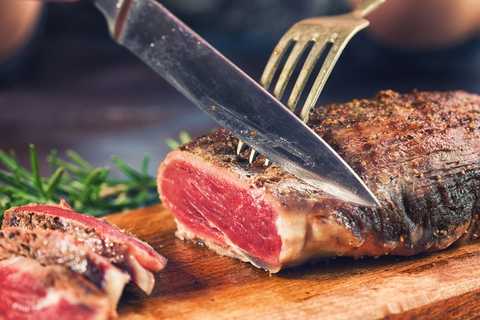 Makan Daging Bikin Panjang Umur Dianggap Menyesatkan