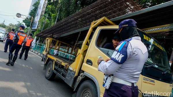 Mau Dilarang Tahun Depan, Truk Obesitas Bikin Negara Rugi Gila-gilaan