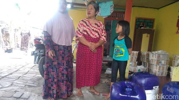 minyak goreng dicampur air