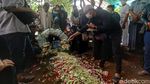 Momen Pemakaman Korban Serangan KKB di Bandung