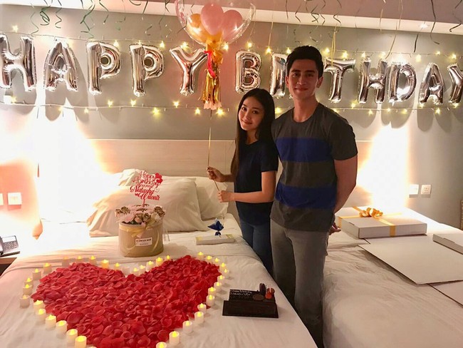 Natasha Wilona dan Verrel Bramasta sebelumnya memang pernah menjalin hubungan asmara. Saat masih bersama sebagai pasangan kekasih, keduanya selalu terlihat kompak. Verrel bahkan pernah memberikan kejutan romantis saat Wilona berulang tahun. Foto: Instagram