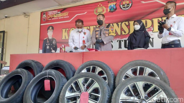 pencurian ban mobil