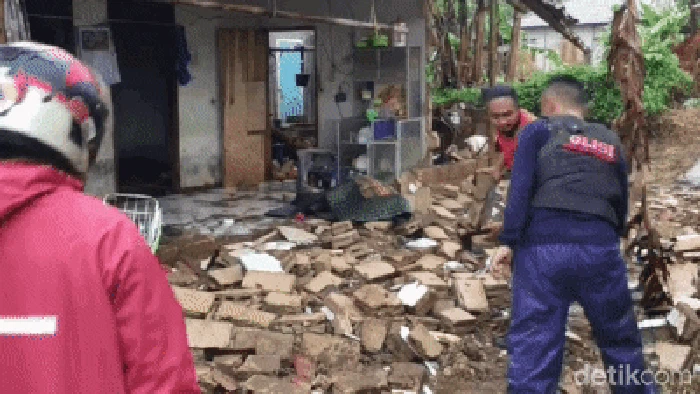Puting Beliung di Sukabumi