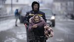 Rusia Umumkan Gencatan Senjata, Warga Ramai-ramai Tinggalkan Ukraina