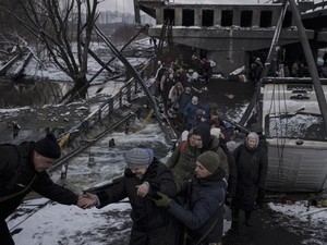 Evakuasi 9 WNI di Chernihiv Ukraina Terkendala Serangan Rusia