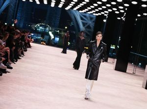 3 Kriteria Utama Desainer Demi Bisa Masuk Paris Fashion Week