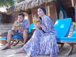 Romantisnya Pasangan Shandy Purnamasari dan Gilang Widya Pramana Saat Makan Bareng