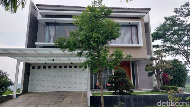Situasi di Rumah Doni Salamanan di Kota Baru Parahyangan, Bandung Barat