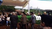 Hilman Hariwijaya meninggal pukul 08.02 WIB usai sakit stroke ringan dan mengidap liver.  Foto: Pingkan Anggraini/ detikHOT